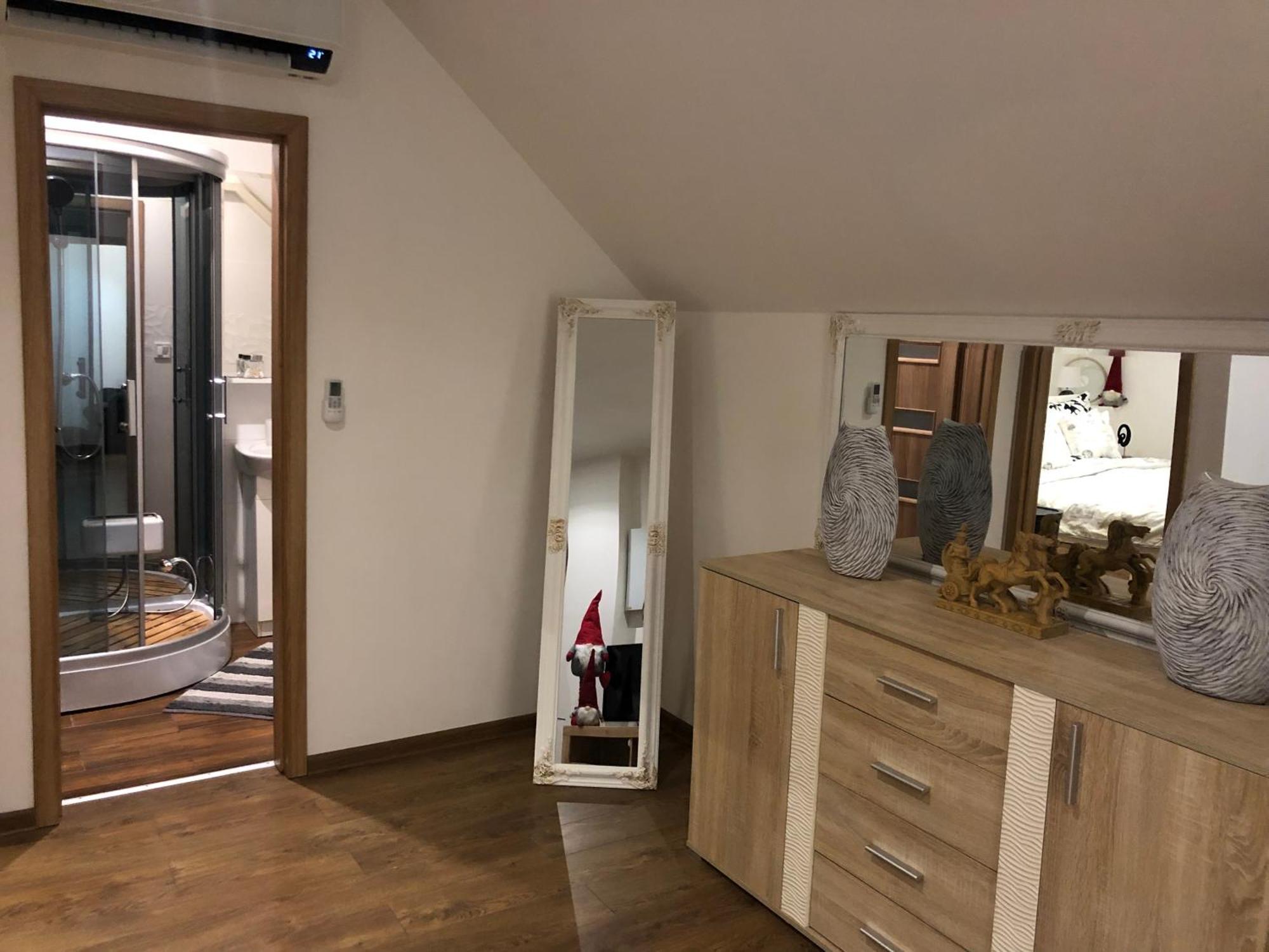 Apartment Zvonarska With Parking Košice Buitenkant foto